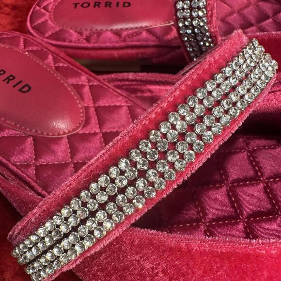 Torrid Pink Velvet with Rhinestone Strap Woman's Size 11WW - Picture 6 of 10